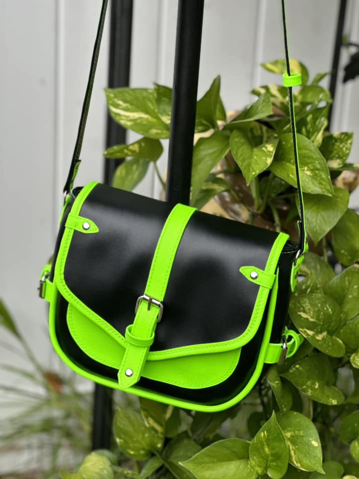 The Harlowe Crossbody (SVG, Projector Files & Video Included)
