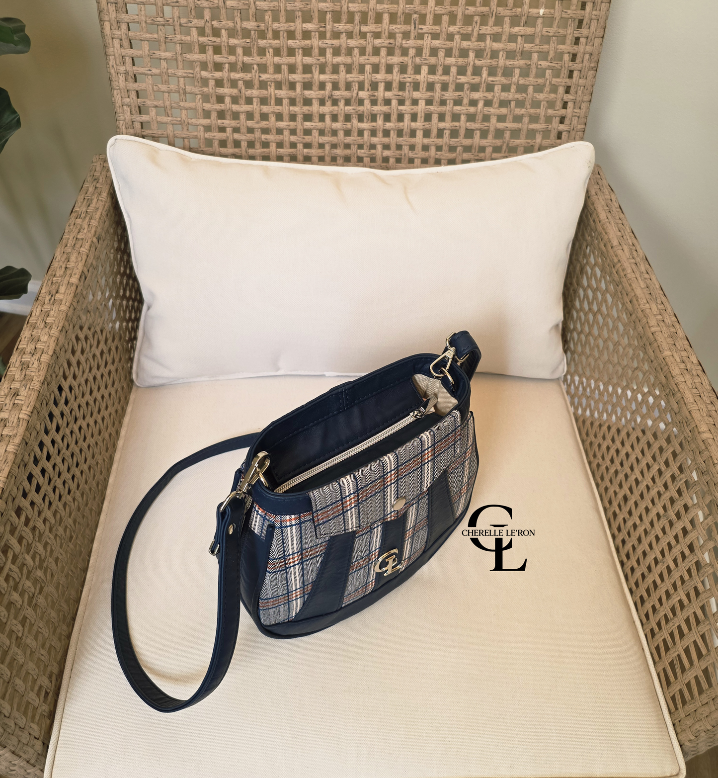 Tatum Crossbody PDF Sewing Pattern (SVG Files, Instructions & Video Tutorial Included)