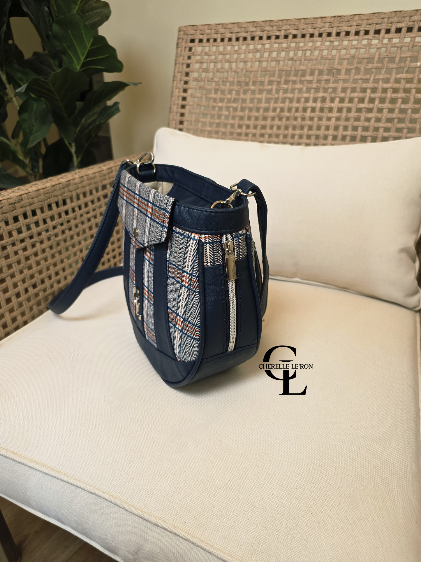 Tatum Crossbody PDF Sewing Pattern (SVG Files, Instructions & Video Tutorial Included)
