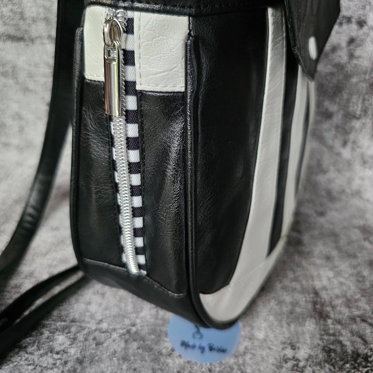 Tatum Crossbody PDF Sewing Pattern (SVG Files, Instructions & Video Tutorial Included)