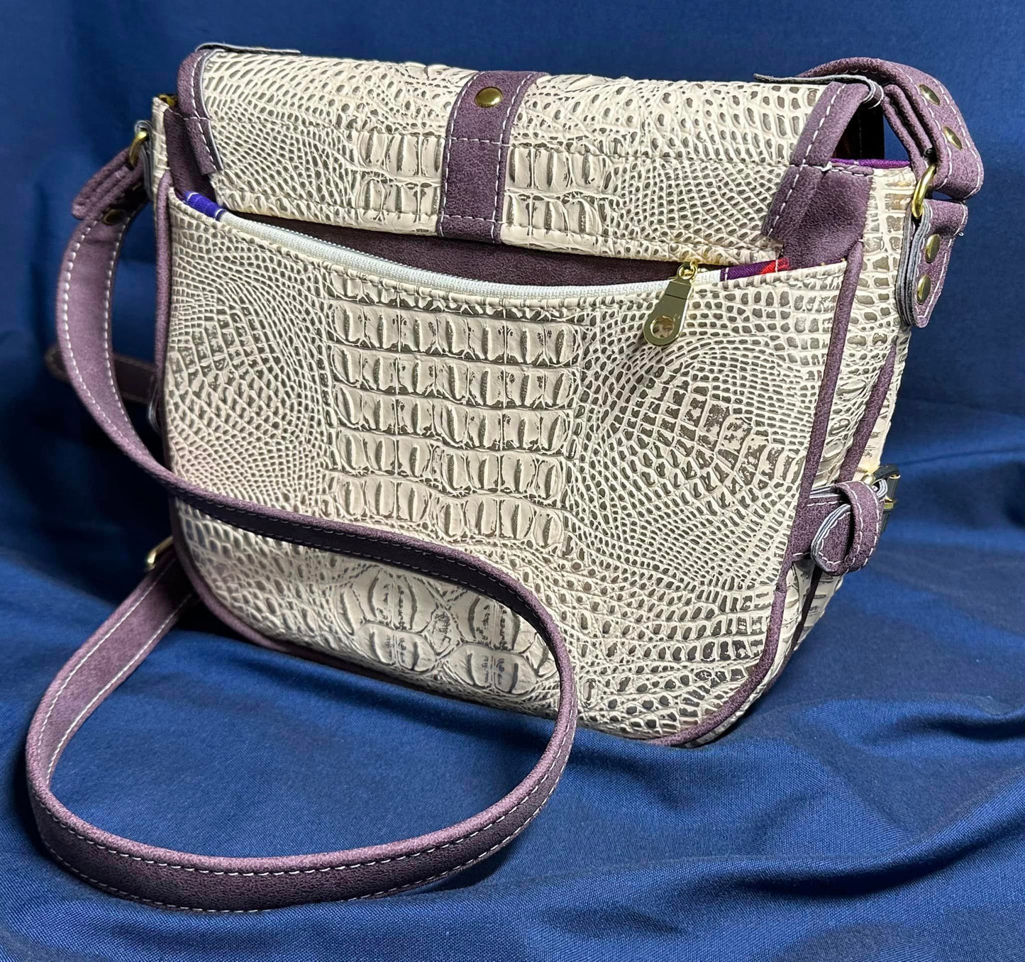 The Harlowe Crossbody (SVG, Projector Files & Video Included)