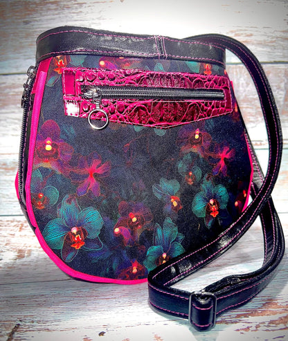 Tatum Crossbody PDF Sewing Pattern (SVG Files, Instructions & Video Tutorial Included)