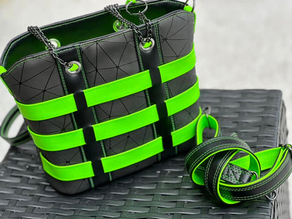 The Berlyn Bag PDF Pattern (SVG, Projector Files & Video Included)
