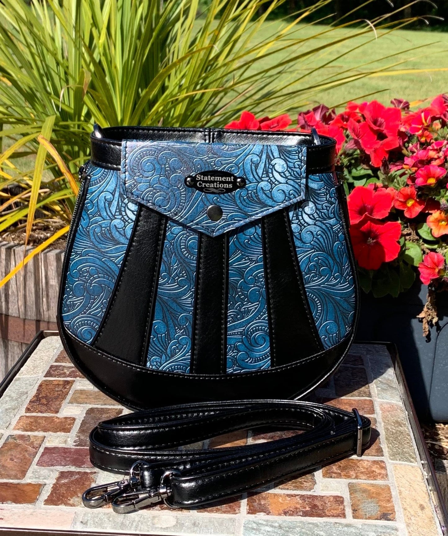 Tatum Crossbody PDF Sewing Pattern (SVG Files, Instructions & Video Tutorial Included)