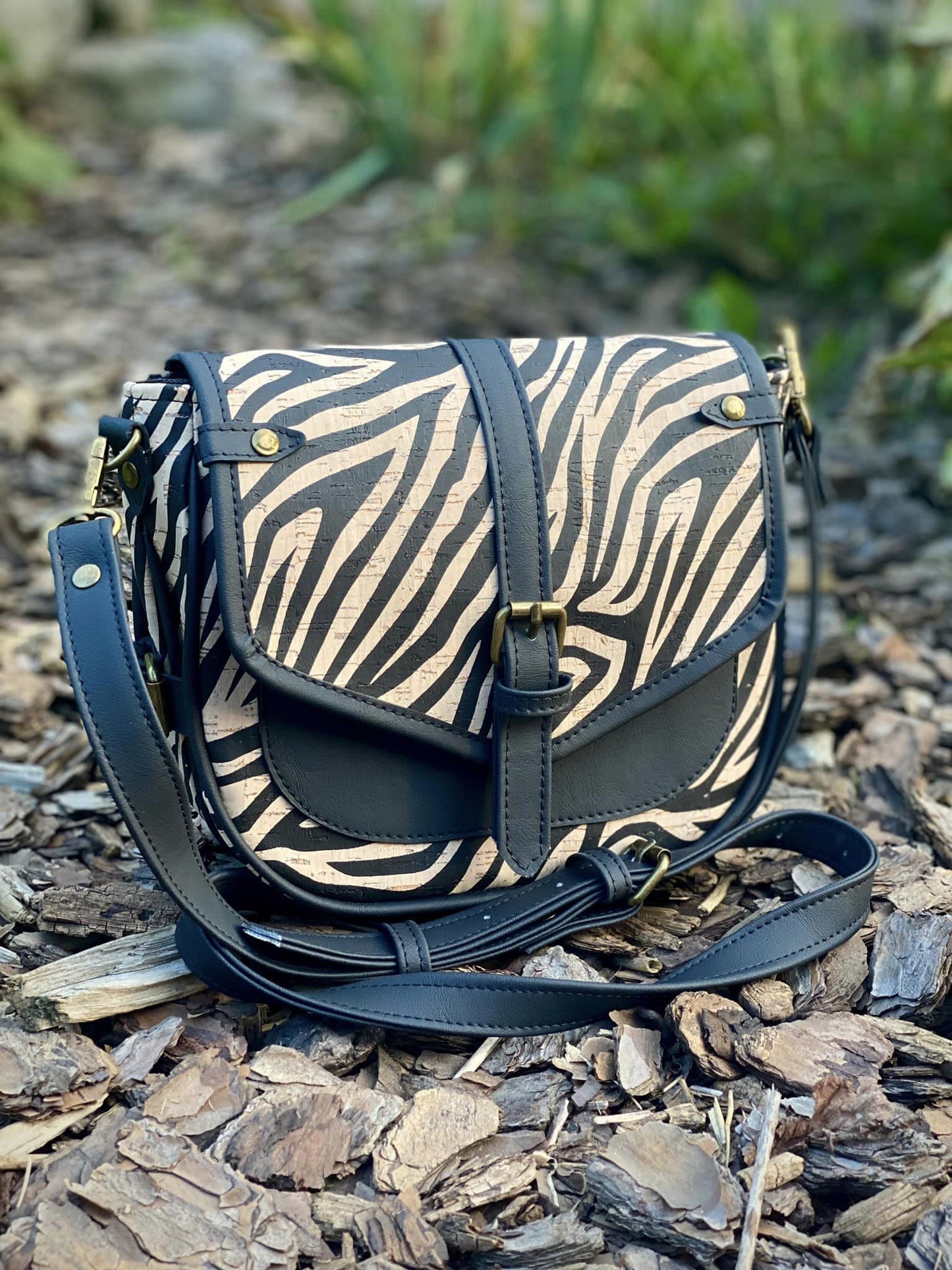 The Harlowe Crossbody (SVG, Projector Files & Video Included)