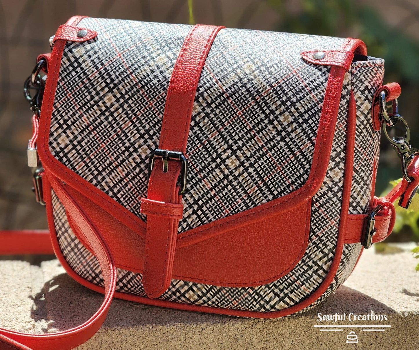 The Harlowe Crossbody (SVG, Projector Files & Video Included)