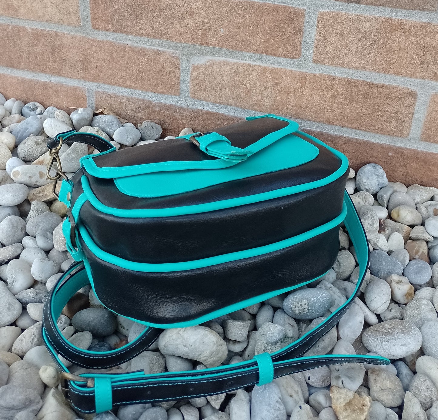 The Harlowe Crossbody (SVG, Projector Files & Video Included)