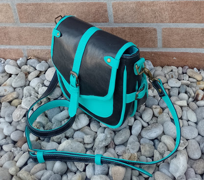 The Harlowe Crossbody (SVG, Projector Files & Video Included)