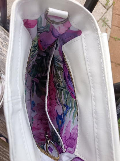 Tatum Crossbody PDF Sewing Pattern (SVG Files, Instructions & Video Tutorial Included)