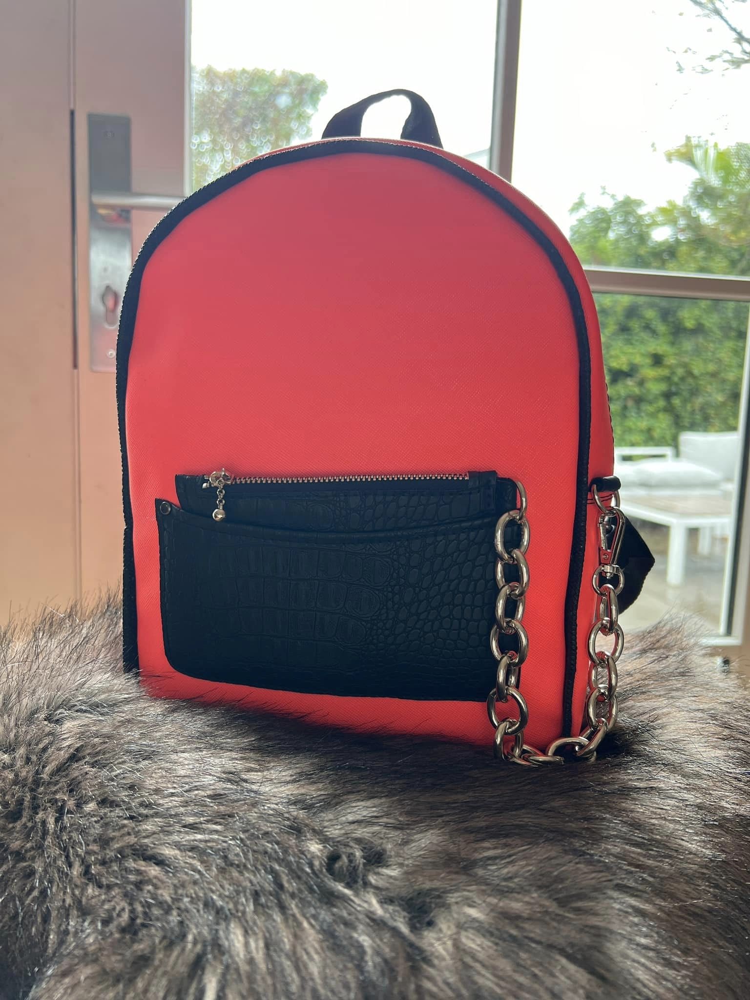 The Aimani Backpack PDF Pattern (SVG, Projector Files & Video Included – Cherelle Le'ron