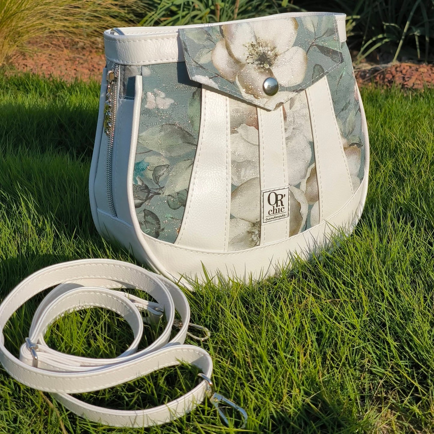Tatum Crossbody PDF Sewing Pattern (SVG Files, Instructions & Video Tutorial Included)