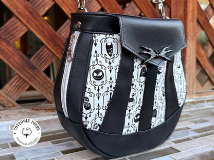 Tatum Crossbody PDF Sewing Pattern (SVG Files, Instructions & Video Tutorial Included)
