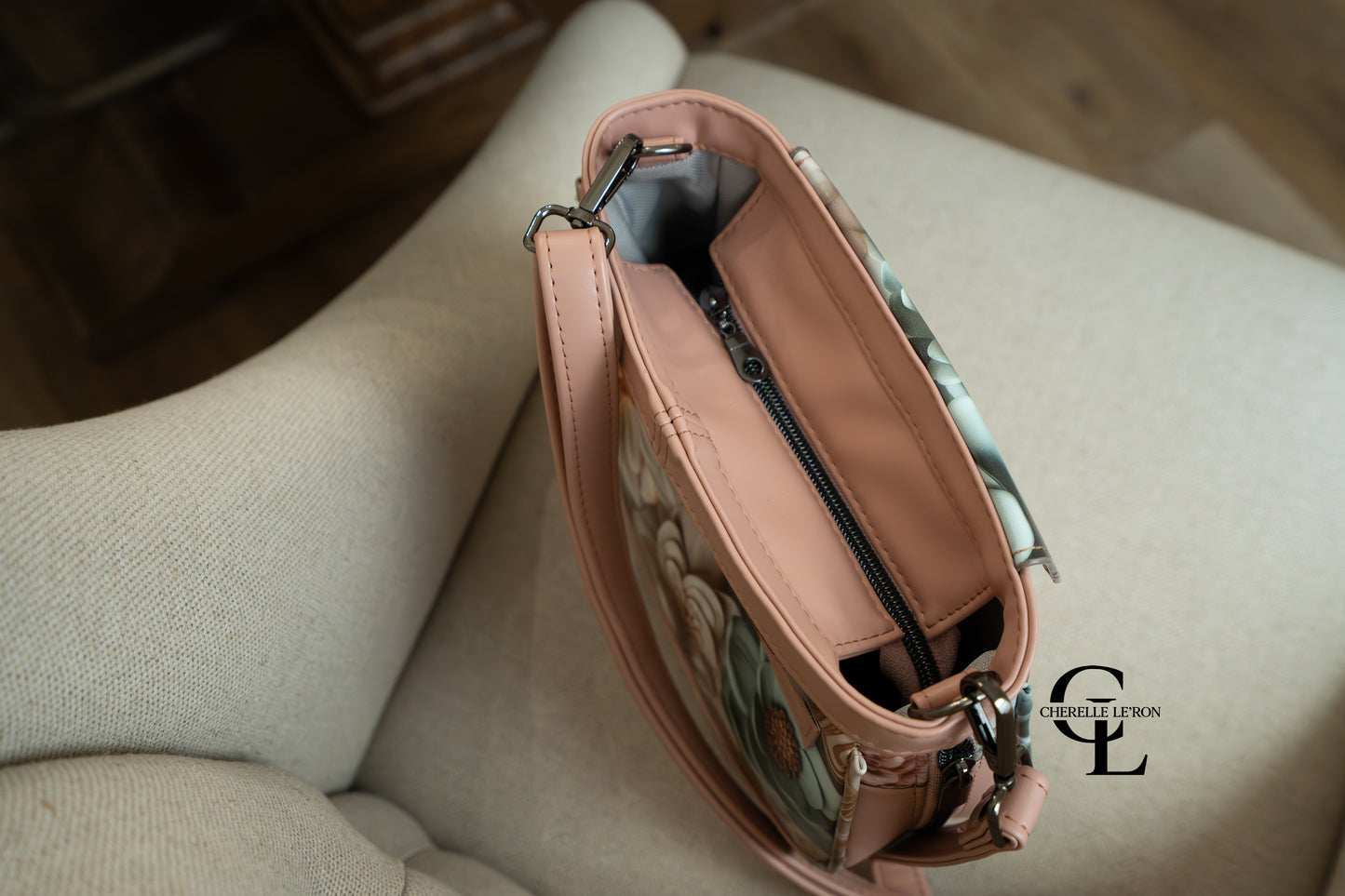 Tatum Crossbody PDF Sewing Pattern (SVG Files, Instructions & Video Tutorial Included)