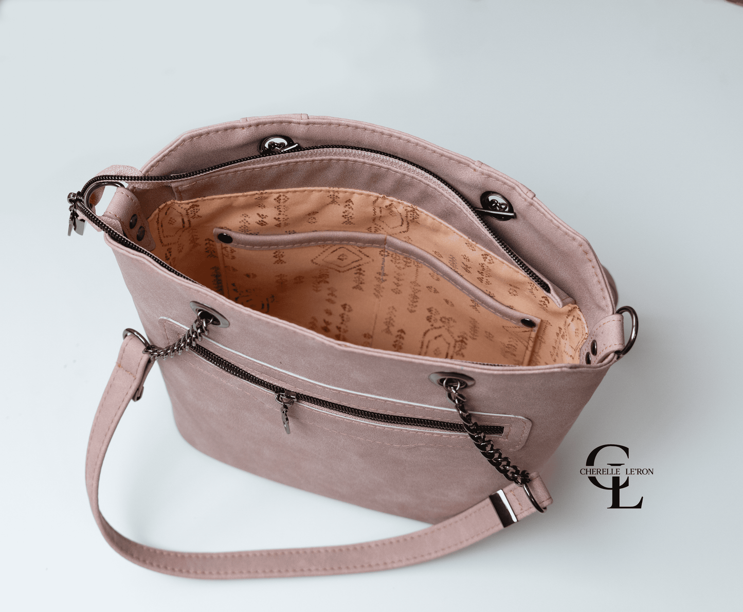 The Berlyn Bag PDF Pattern (SVG, Projector Files & Video Included)