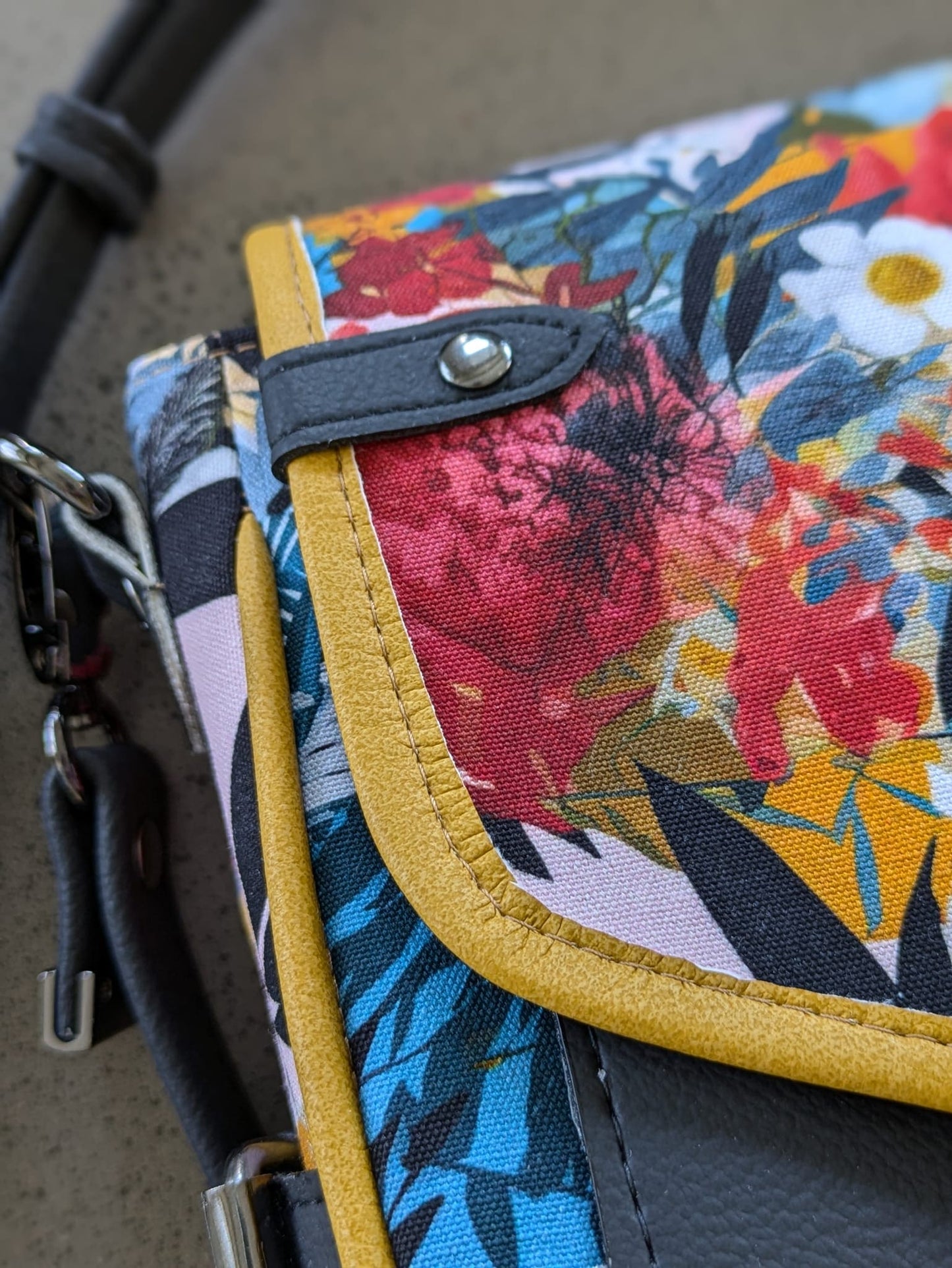 The Harlowe Crossbody (SVG, Projector Files & Video Included)