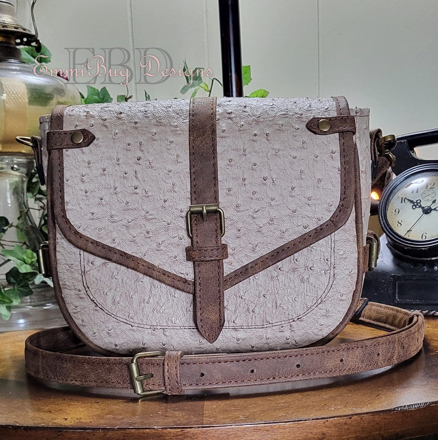 The Harlowe Crossbody (SVG, Projector Files & Video Included)