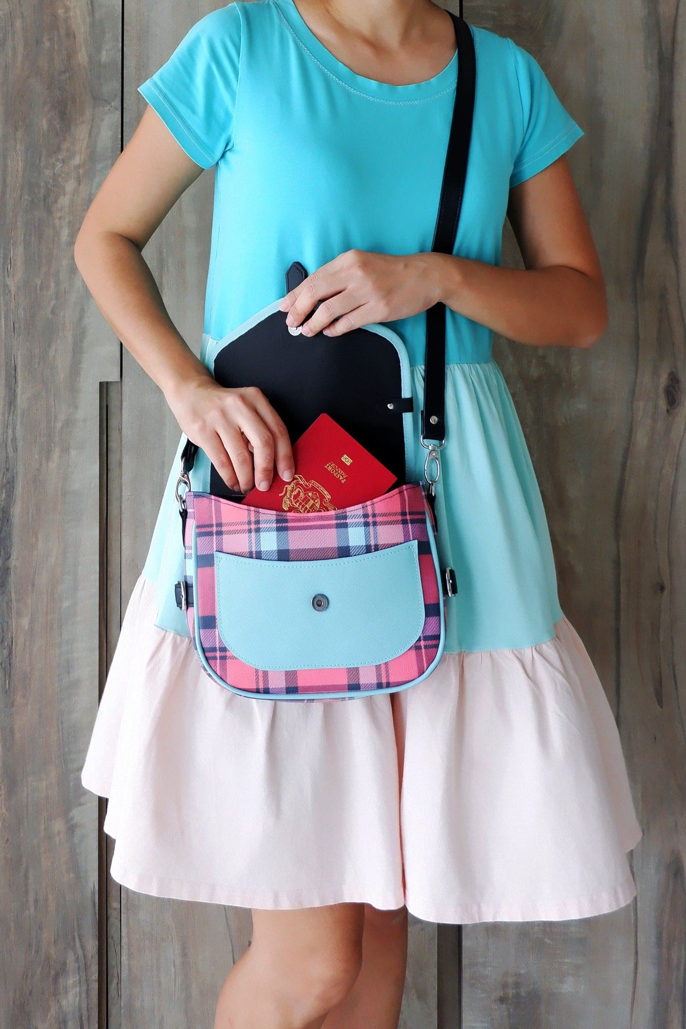 The Harlowe Crossbody (SVG, Projector Files & Video Included)