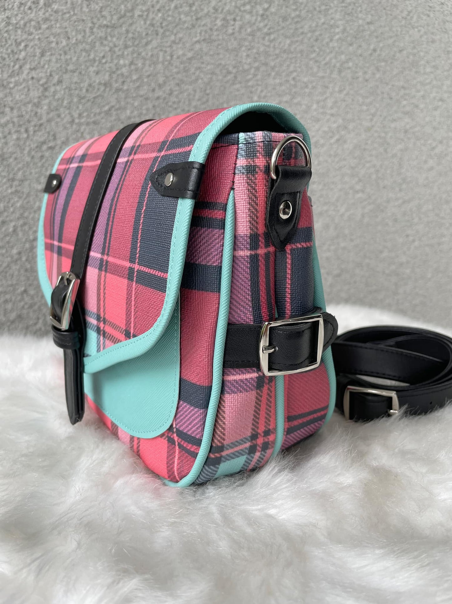 The Harlowe Crossbody (SVG, Projector Files & Video Included)