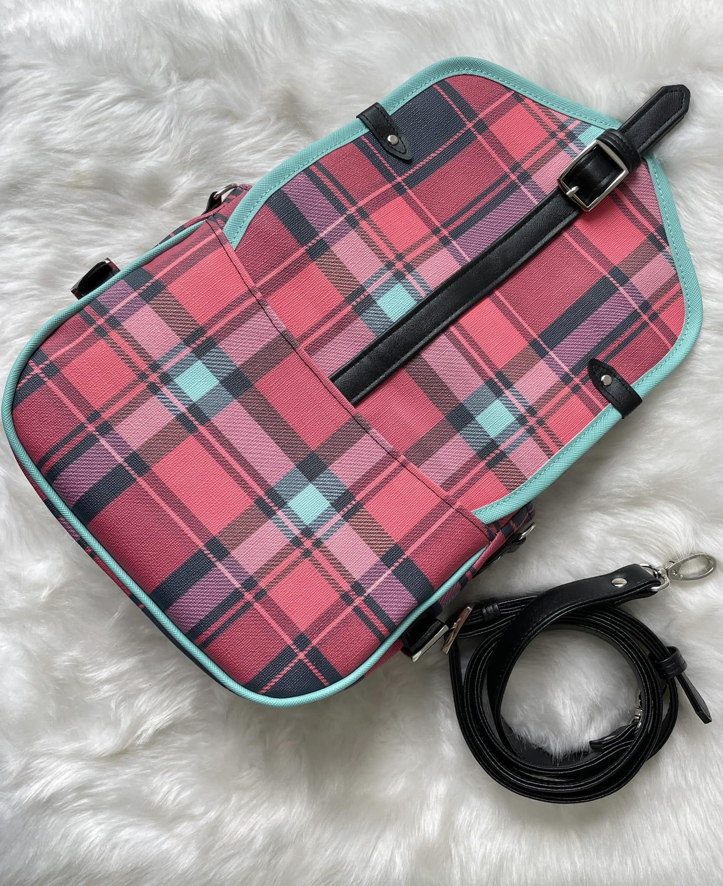 The Harlowe Crossbody (SVG, Projector Files & Video Included)