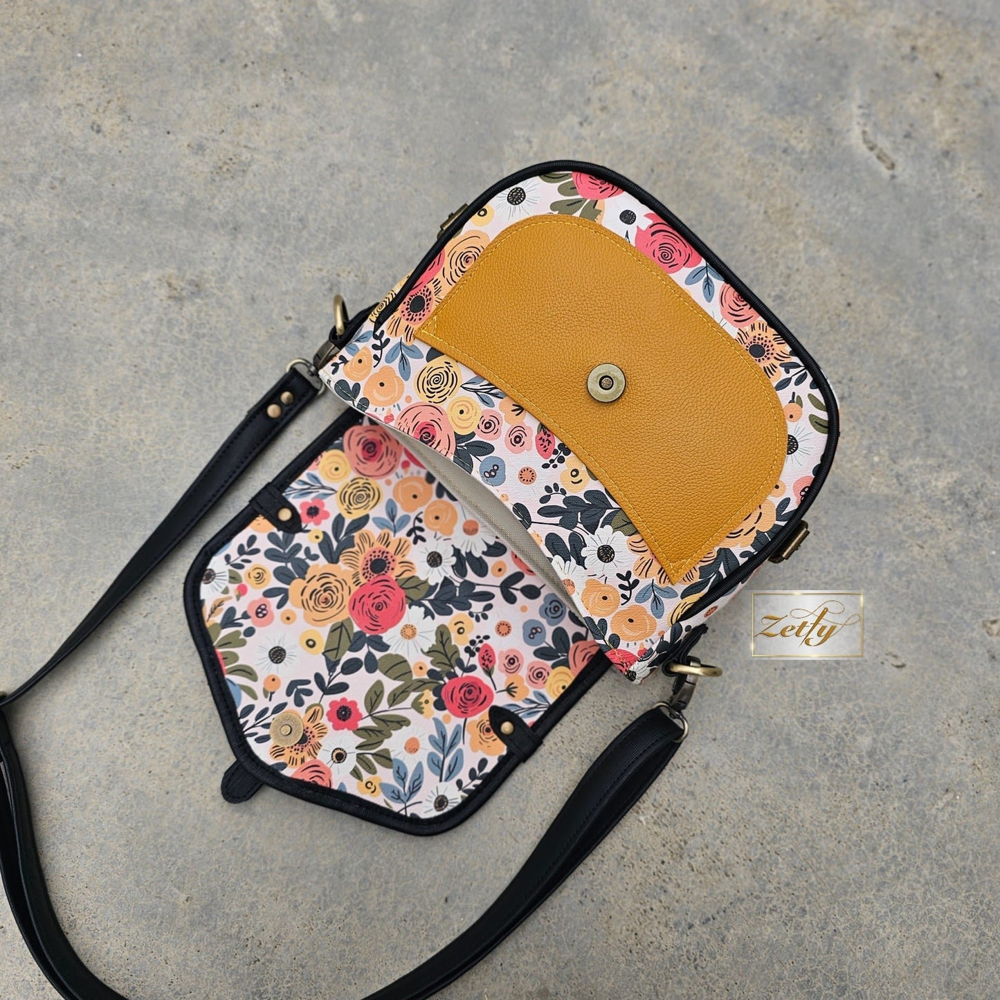 The Harlowe Crossbody (SVG, Projector Files & Video Included)