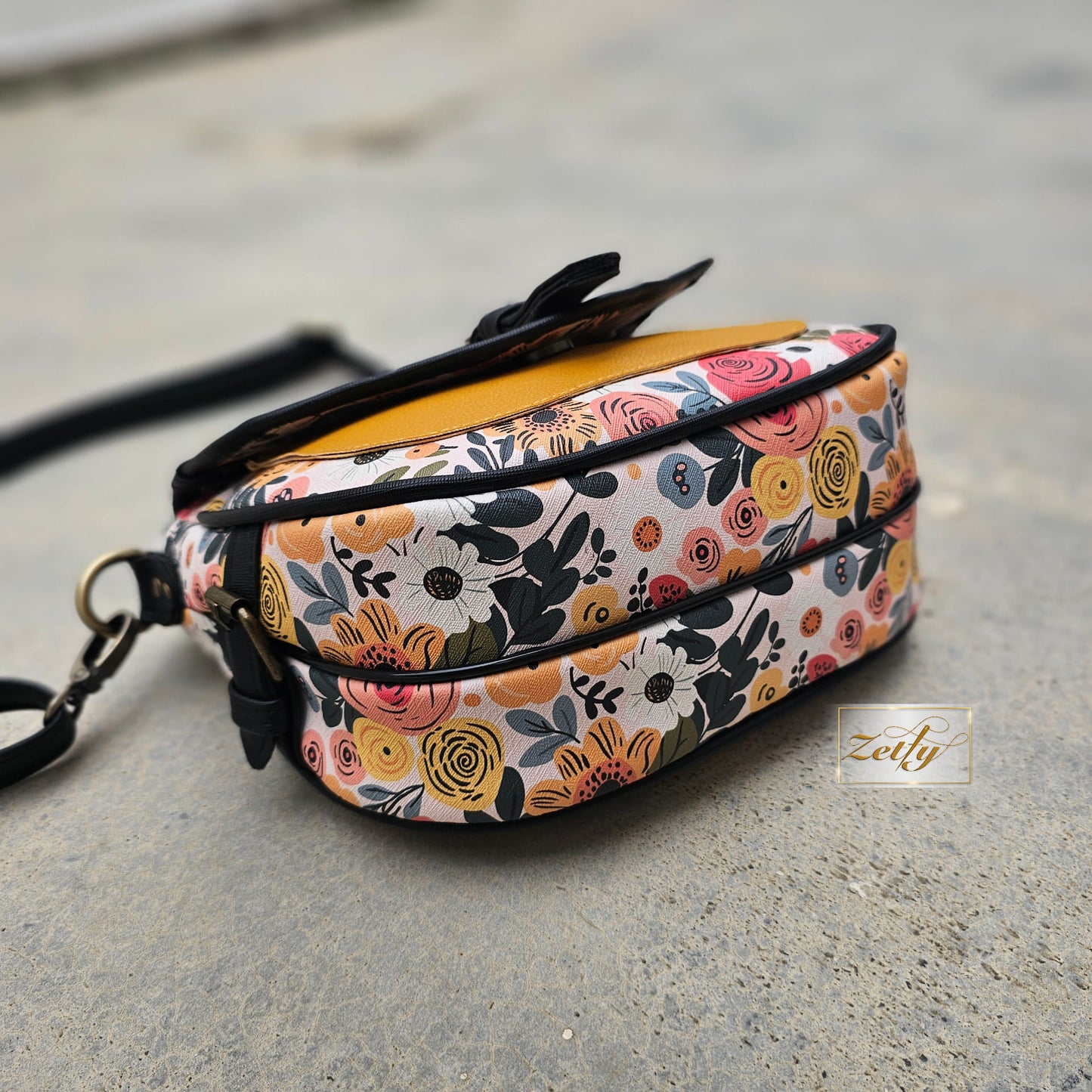 The Harlowe Crossbody (SVG, Projector Files & Video Included)