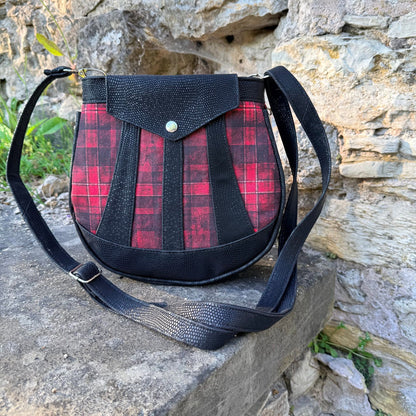 Tatum Crossbody PDF Sewing Pattern (SVG Files, Instructions & Video Tutorial Included)